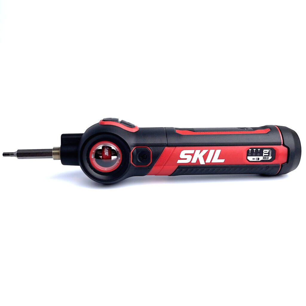 Side view of Skil rechargeable power screwdriver, showing logo, LED light, grip, and battery indicator.